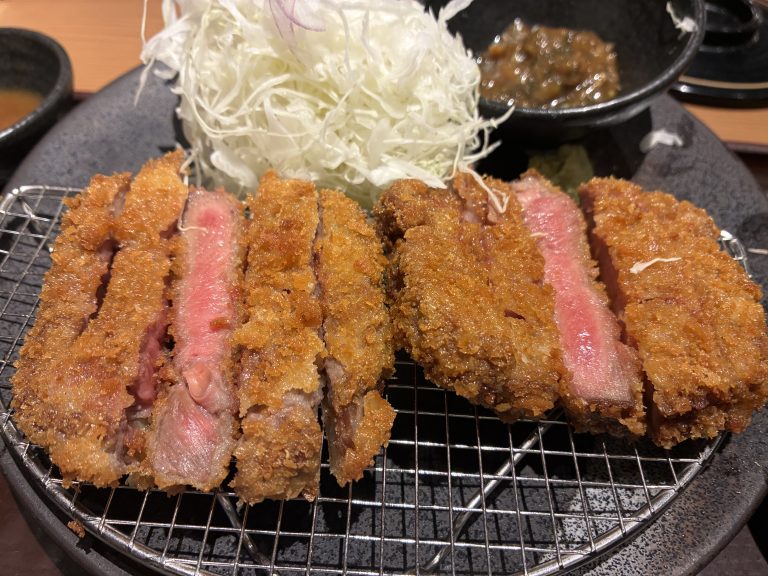 京都のヨドバシカメラ6階で牛カツをタンべてきましたよ〜