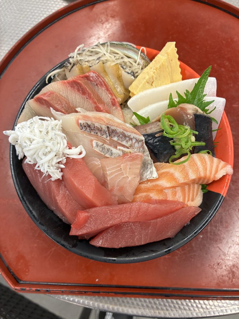白浜のフィッシャーマンズワーフに通って海鮮丼を食べまくり